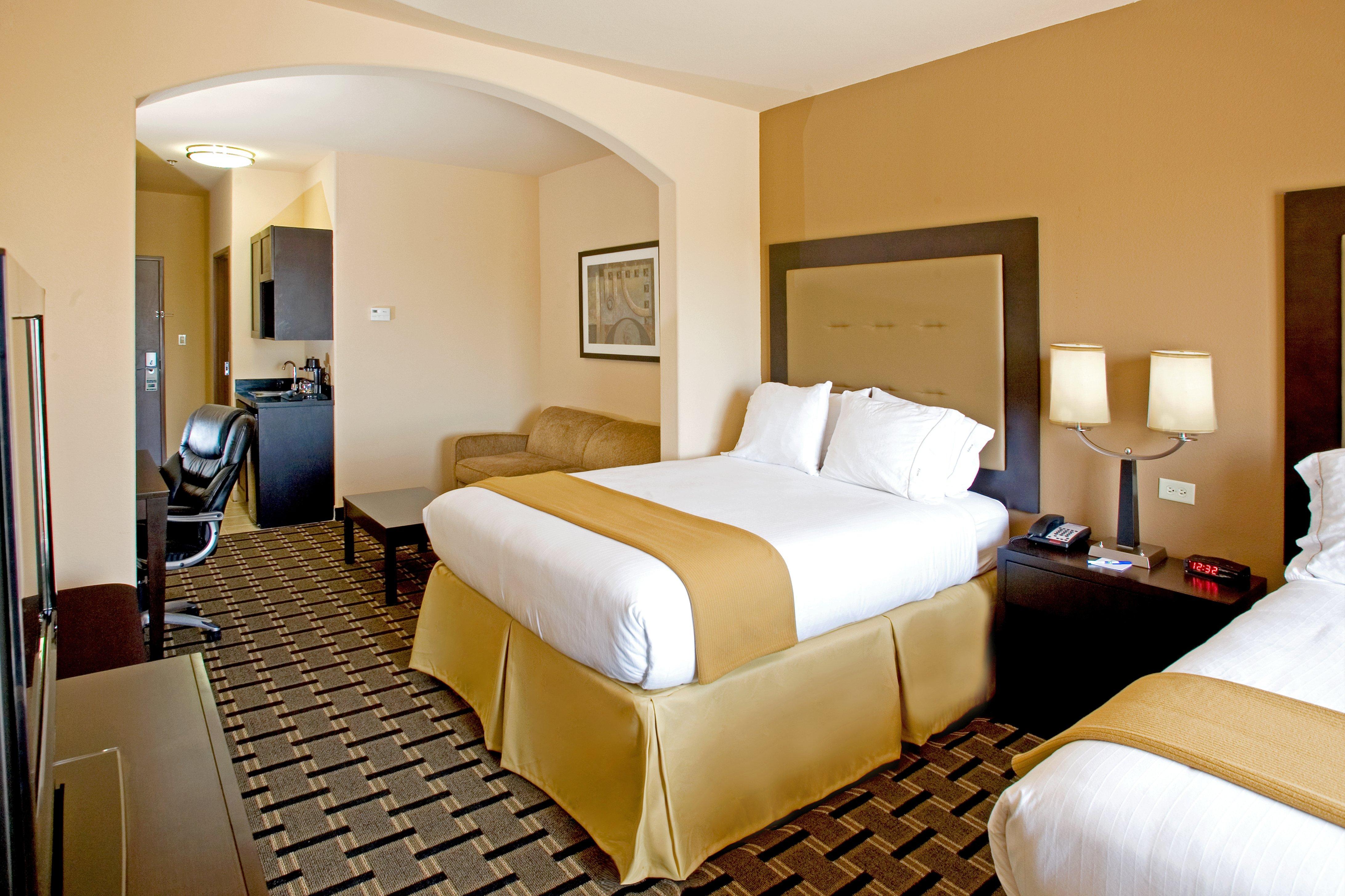 Holiday Inn Express And Suites Beeville By Ihg Exterior photo